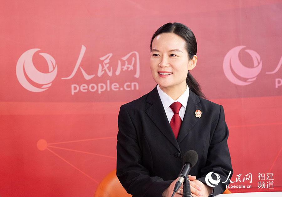 閩侯縣人民法院黨組書記、院長朱玲接受人民網(wǎng)專訪 焦艷攝