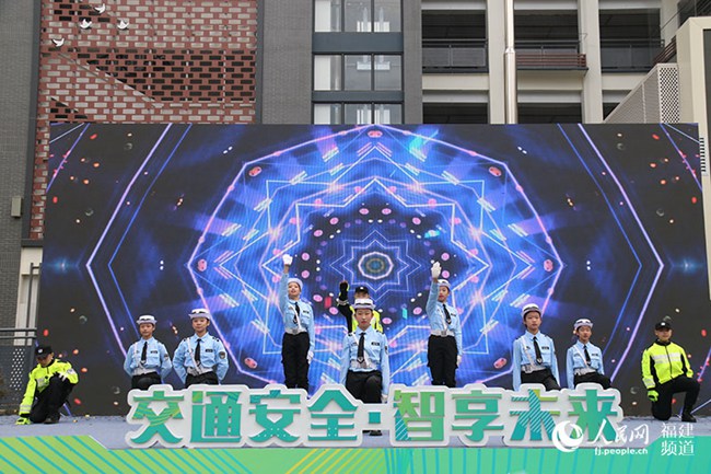 衶꡷ Jz