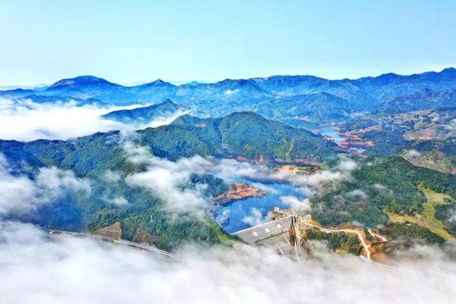 彭村水庫俯瞰全景。賴建明攝