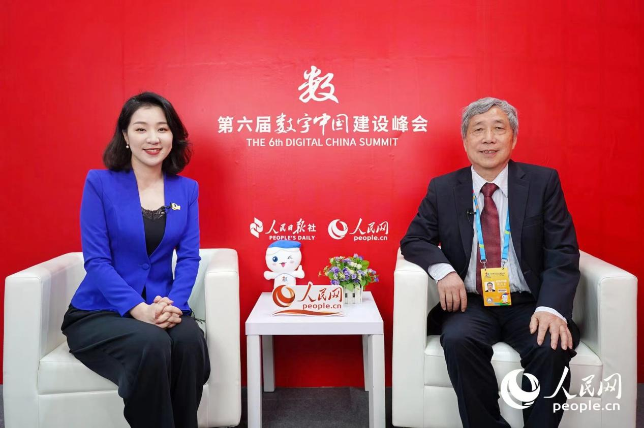 陳光巨接受人民網(wǎng)專訪。人民網(wǎng) 蘭志飛攝