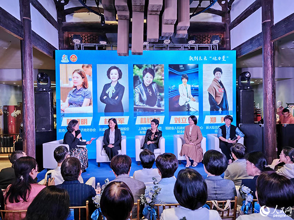 五位嘉賓進行行業(yè)深度對話。黃東儀攝