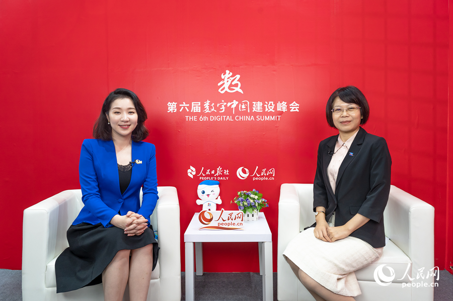 盧梅珍接受人民網(wǎng)專訪。人民網(wǎng) 蘭志飛攝