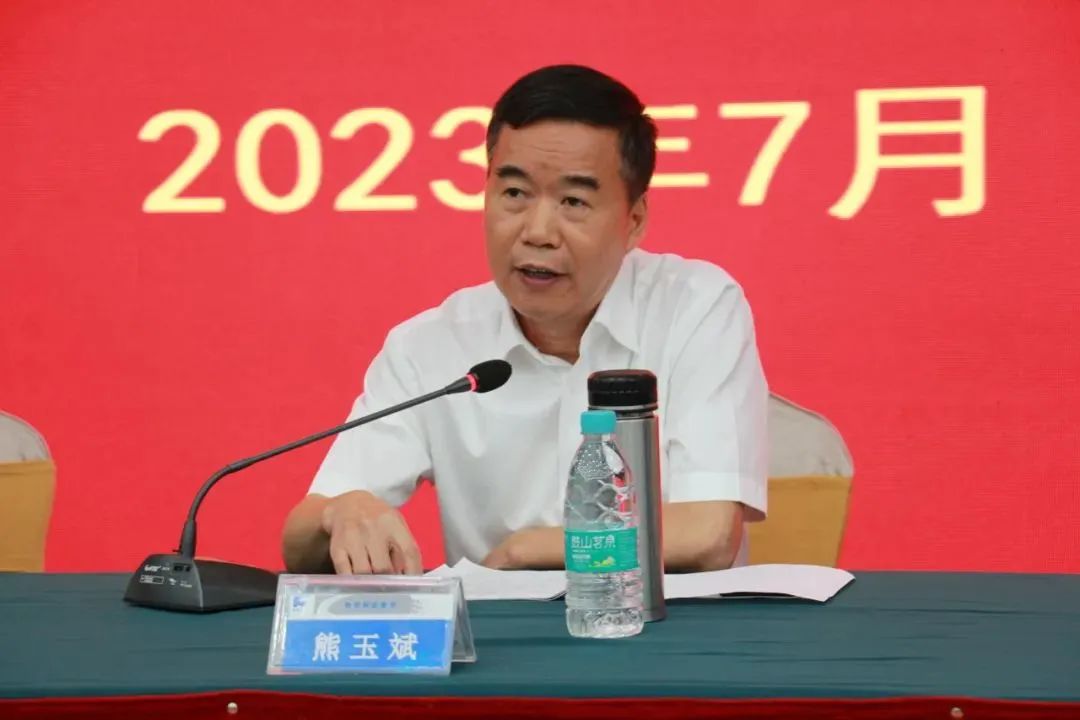 熊玉斌（資料圖）。圖片來(lái)源：福建商業(yè)集團(tuán)