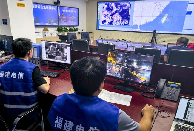 保障福建省應(yīng)急指揮中心通信網(wǎng)絡(luò)。福建電信供圖