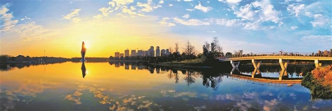 夕陽下的海絲藝術公園景色分外美麗