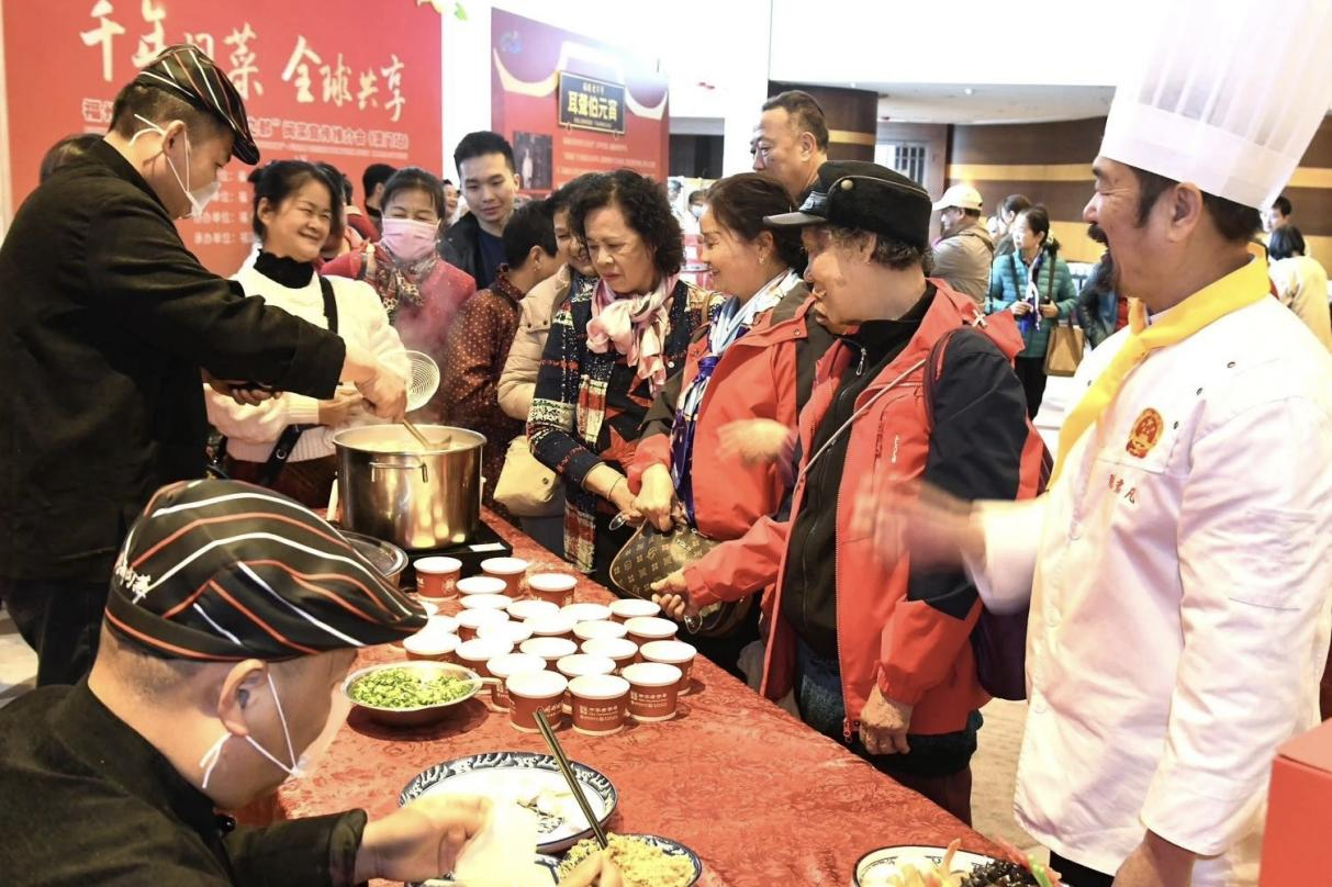 “千年閩菜 全球共享”閩菜宣傳推介會(huì)走進(jìn)澳門。福州市餐飲烹飪行業(yè)協(xié)會(huì)供圖