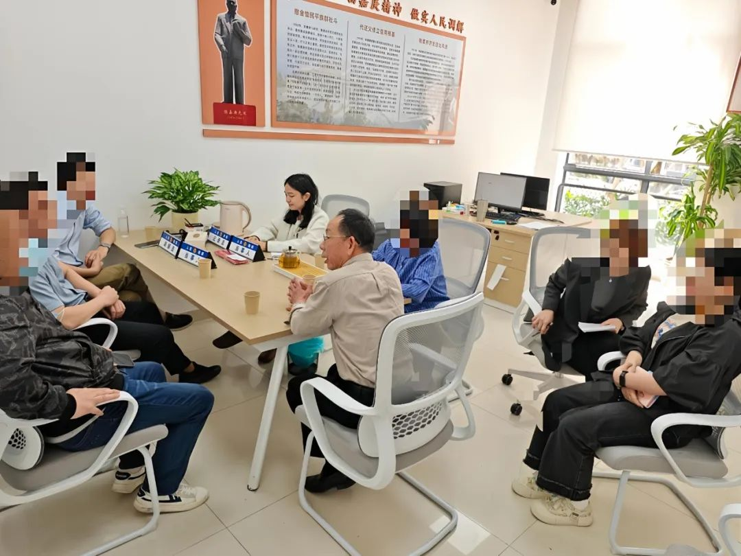 當事雙方在誠毅金牌調(diào)解室成功化解矛盾。集美區(qū)司法局供圖