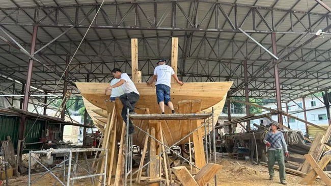 建造中的復原古船
